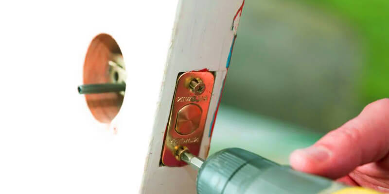 Install Door Lock - Botvinnik Locksmith